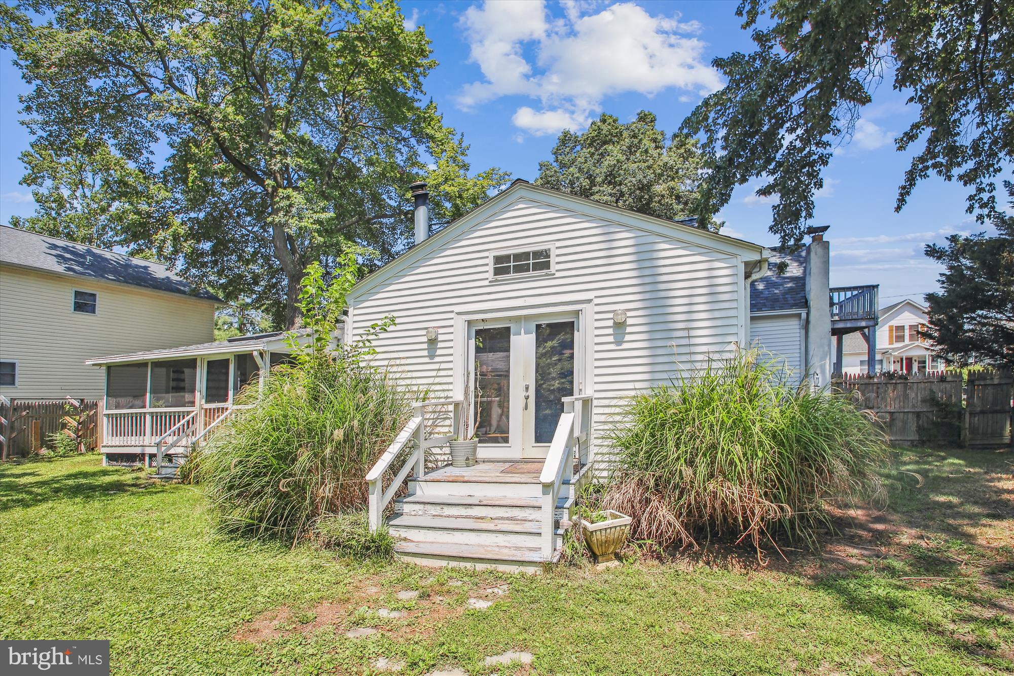 CEDARHURST ON THE BAY - Residential