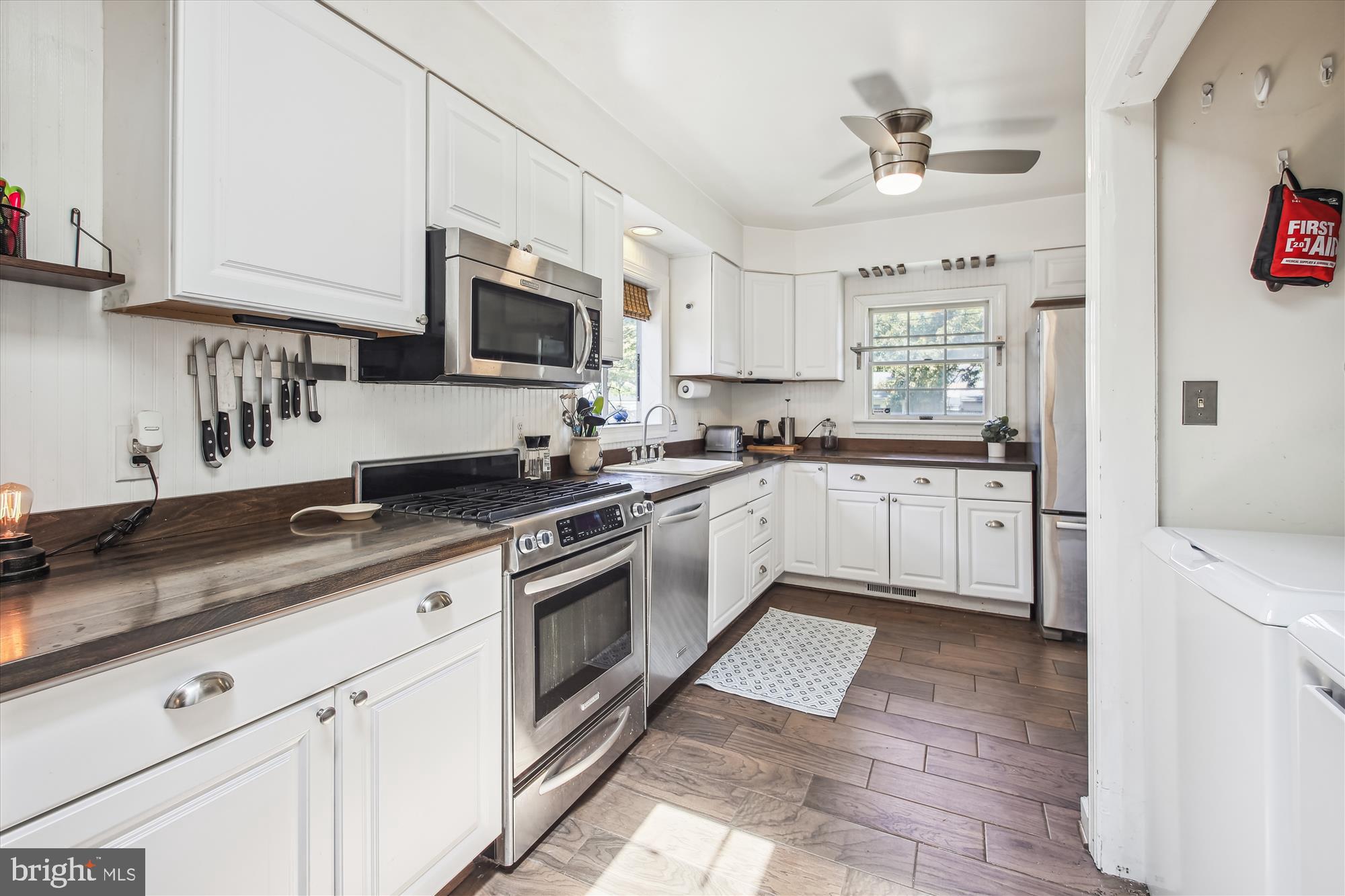 CEDARHURST ON THE BAY - Residential