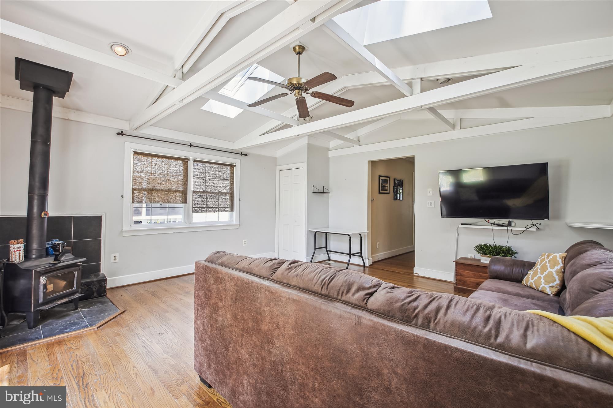 CEDARHURST ON THE BAY - Residential