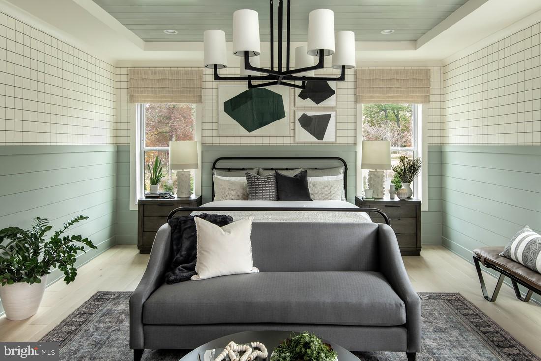 PARKSIDE VILLAGE - Residential