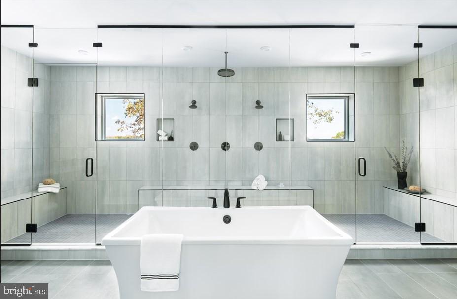 PARKSIDE VILLAGE - Residential