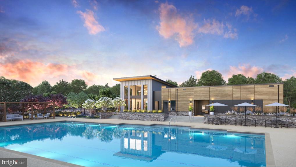 PARKSIDE VILLAGE - Residential