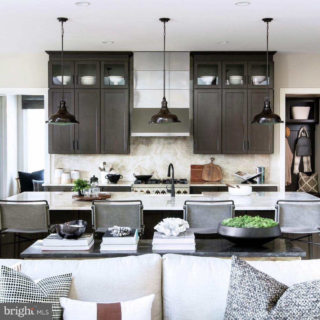 PARKSIDE VILLAGE - Residential