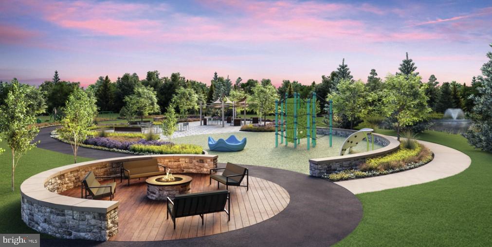 PARKSIDE VILLAGE - Residential