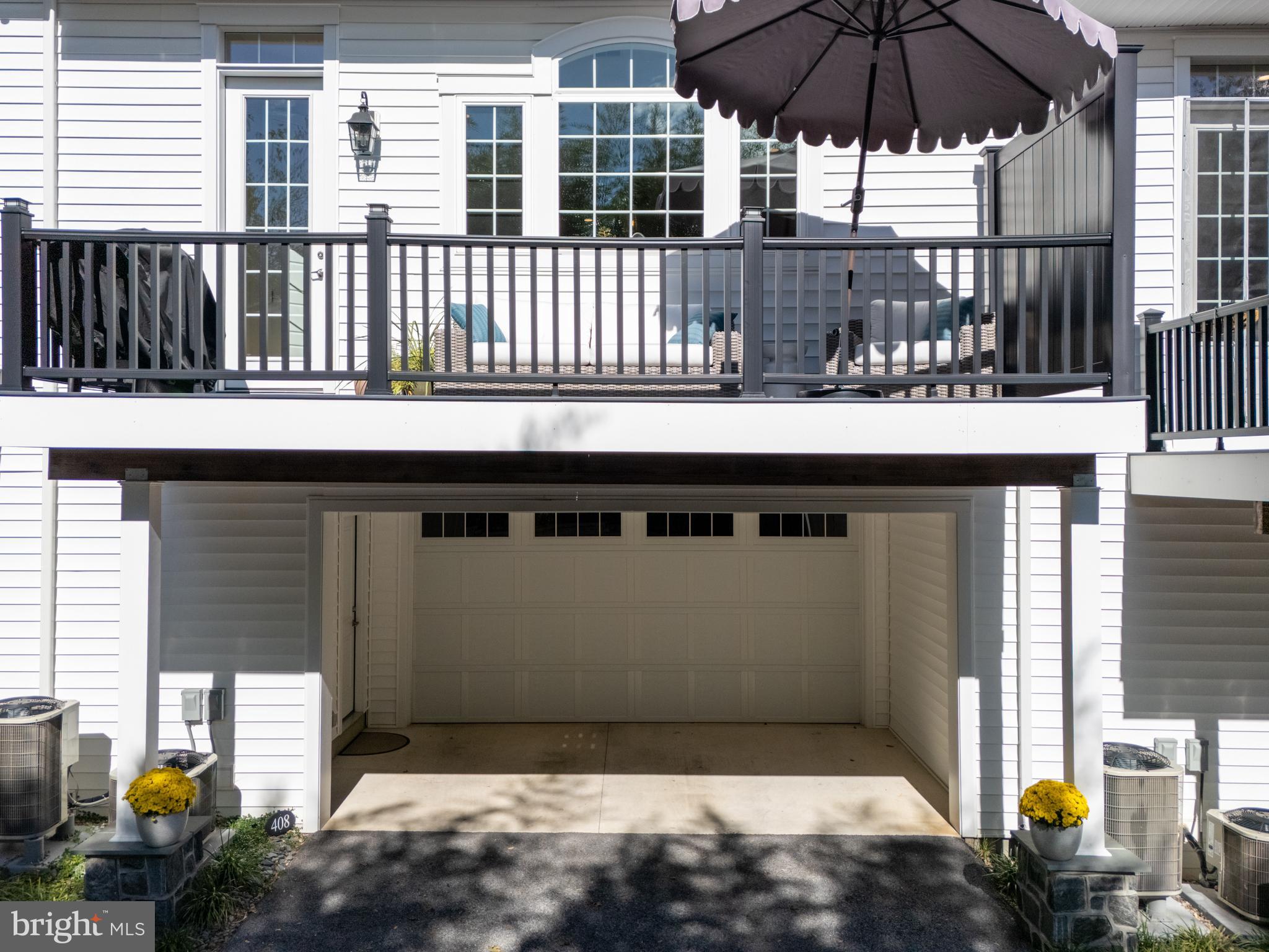 TOWN WALK AT CHURCH AND DEAN - Residential