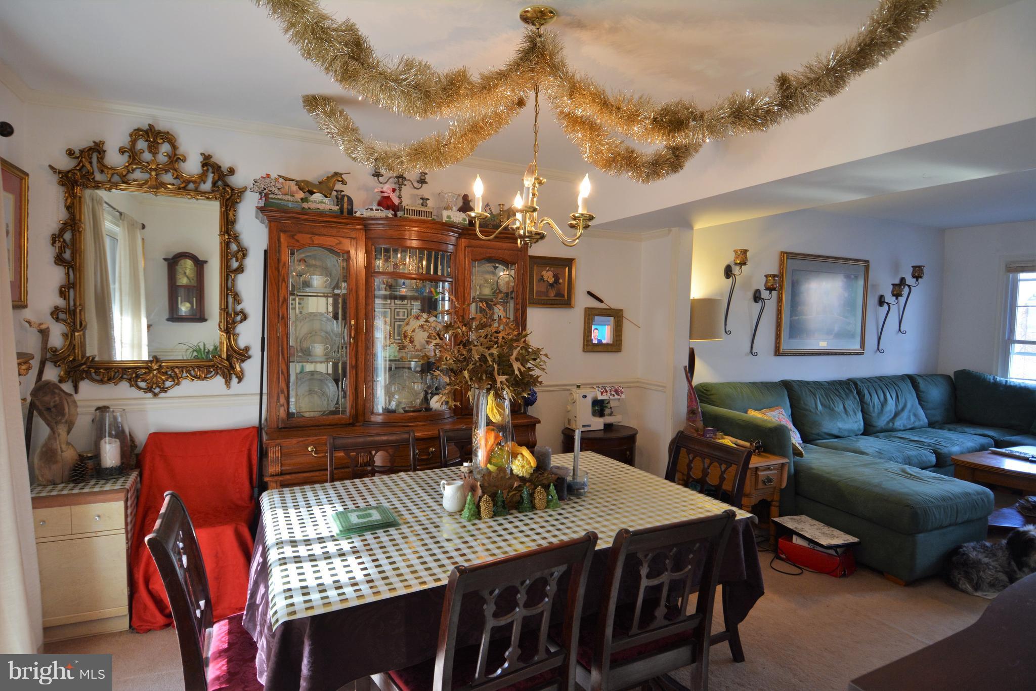 DANBURY FOREST - Residential