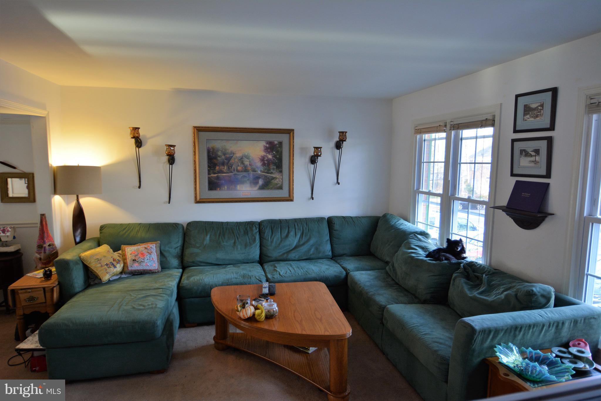 DANBURY FOREST - Residential