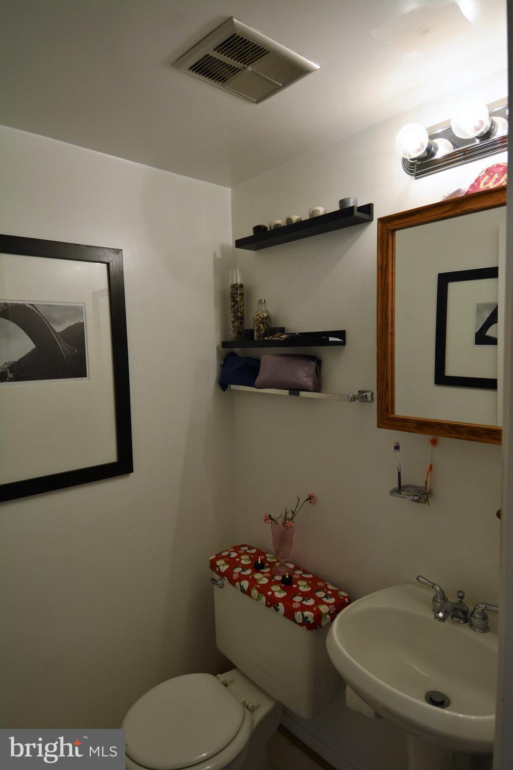 DANBURY FOREST - Residential