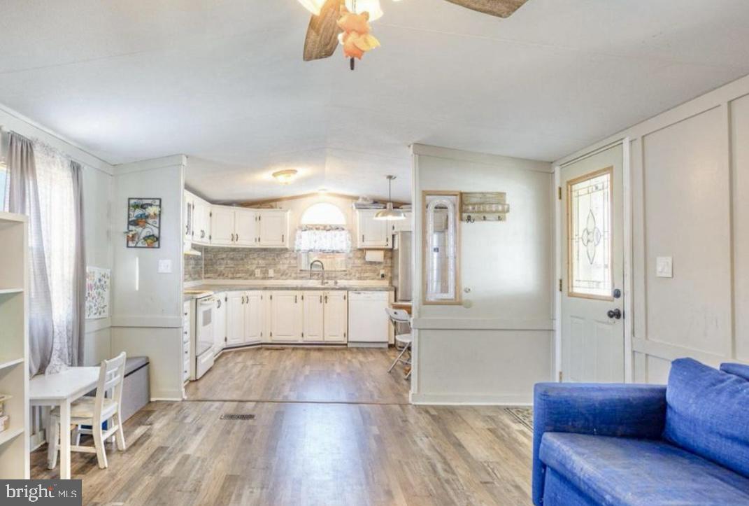 217 ROBWOOD RD.