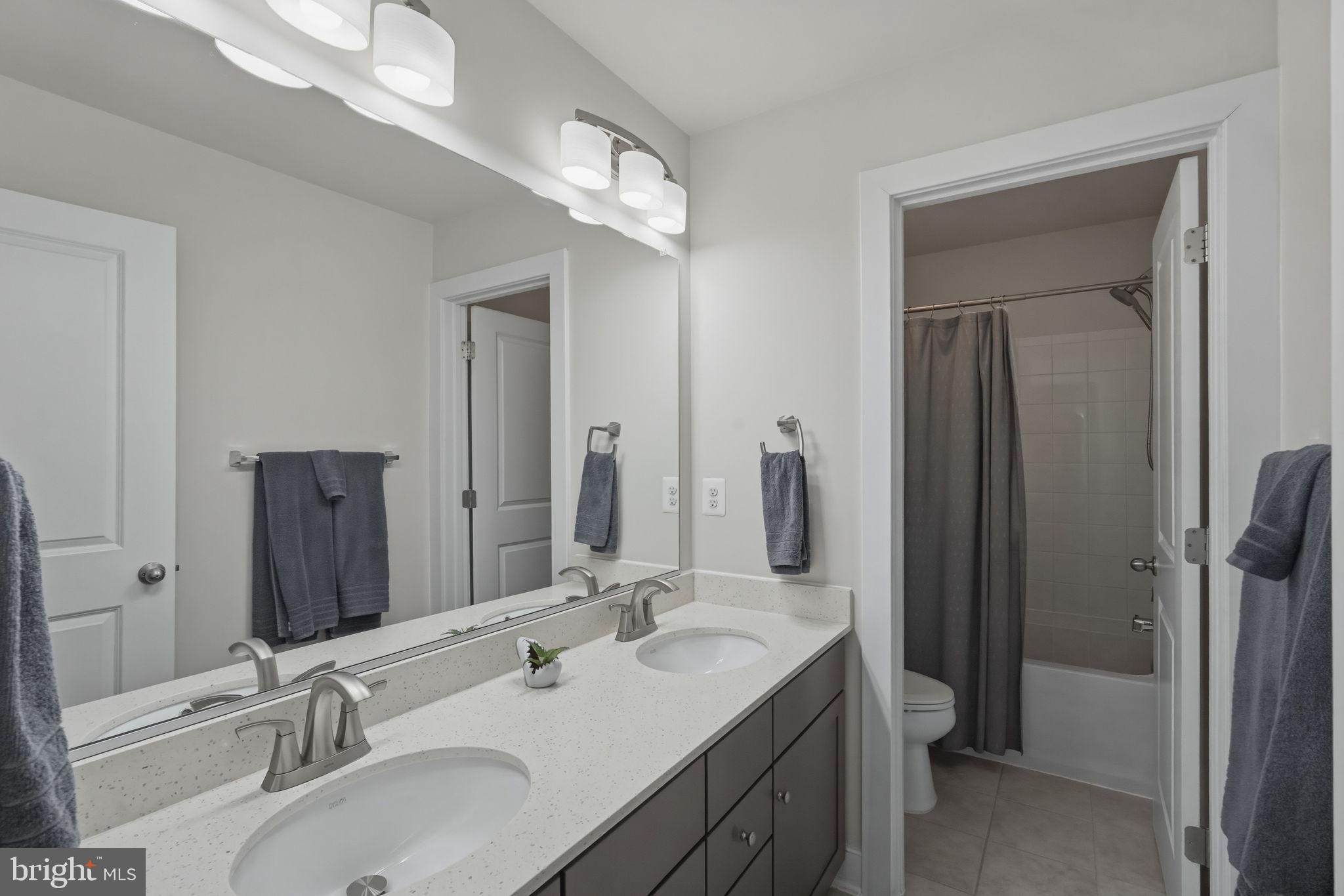 POTOMAC SHORES - Residential