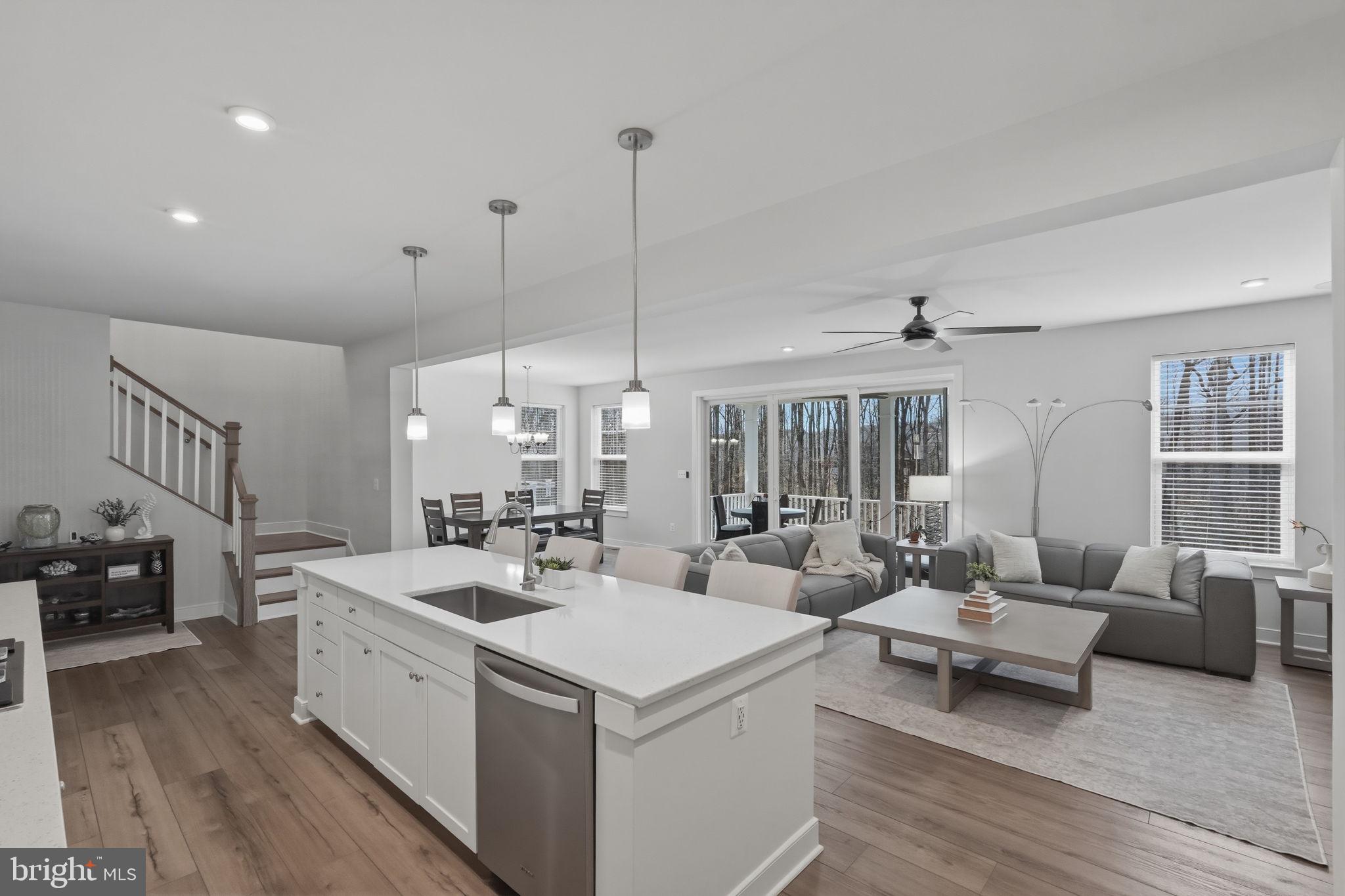 POTOMAC SHORES - Residential