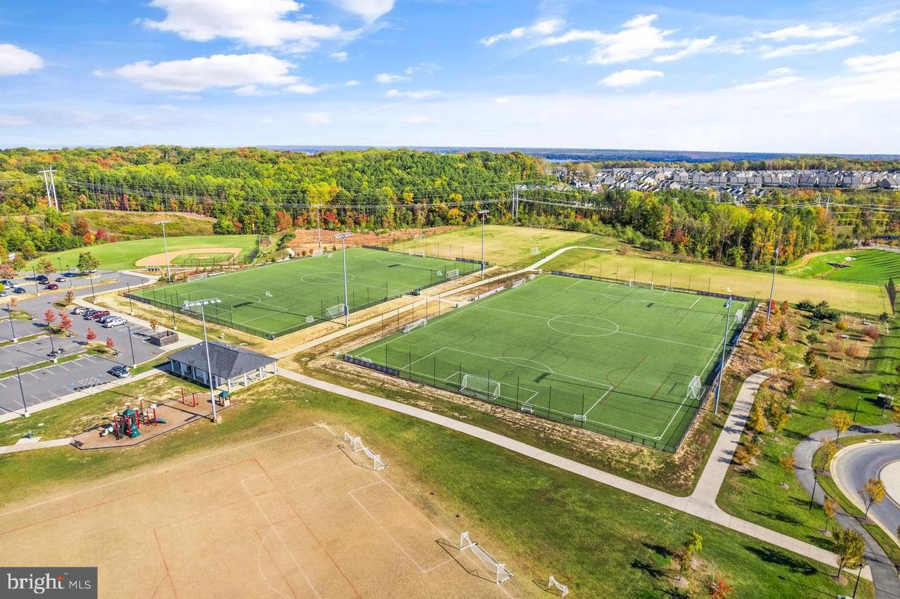 POTOMAC SHORES - Residential