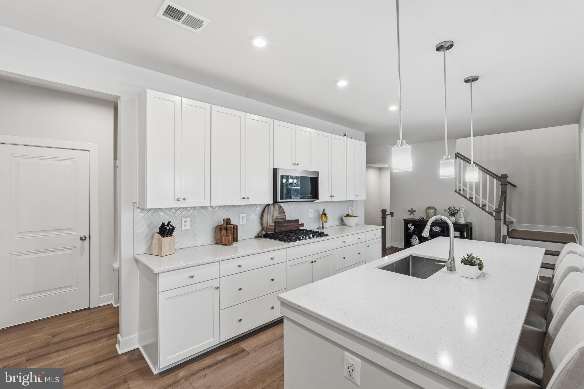 POTOMAC SHORES - Residential