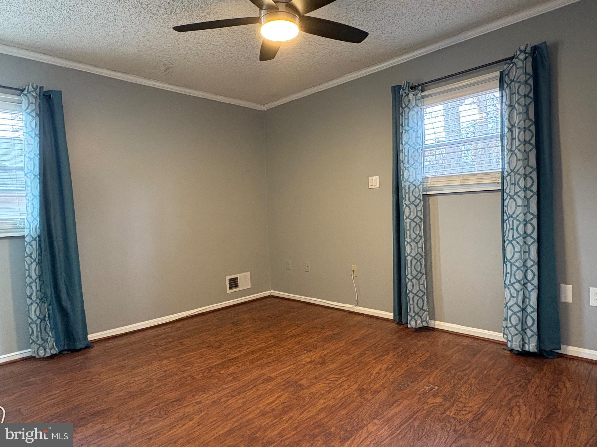 LAKE RIDGE - Residential Lease