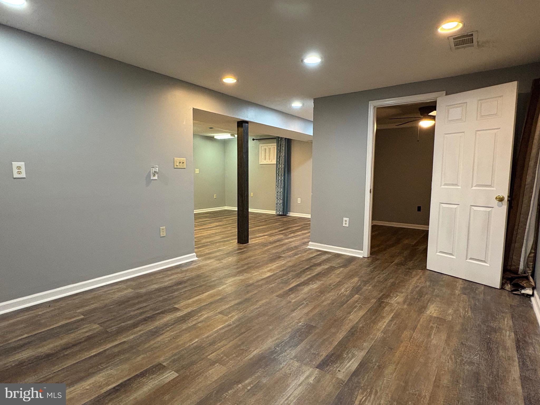 LAKE RIDGE - Residential Lease