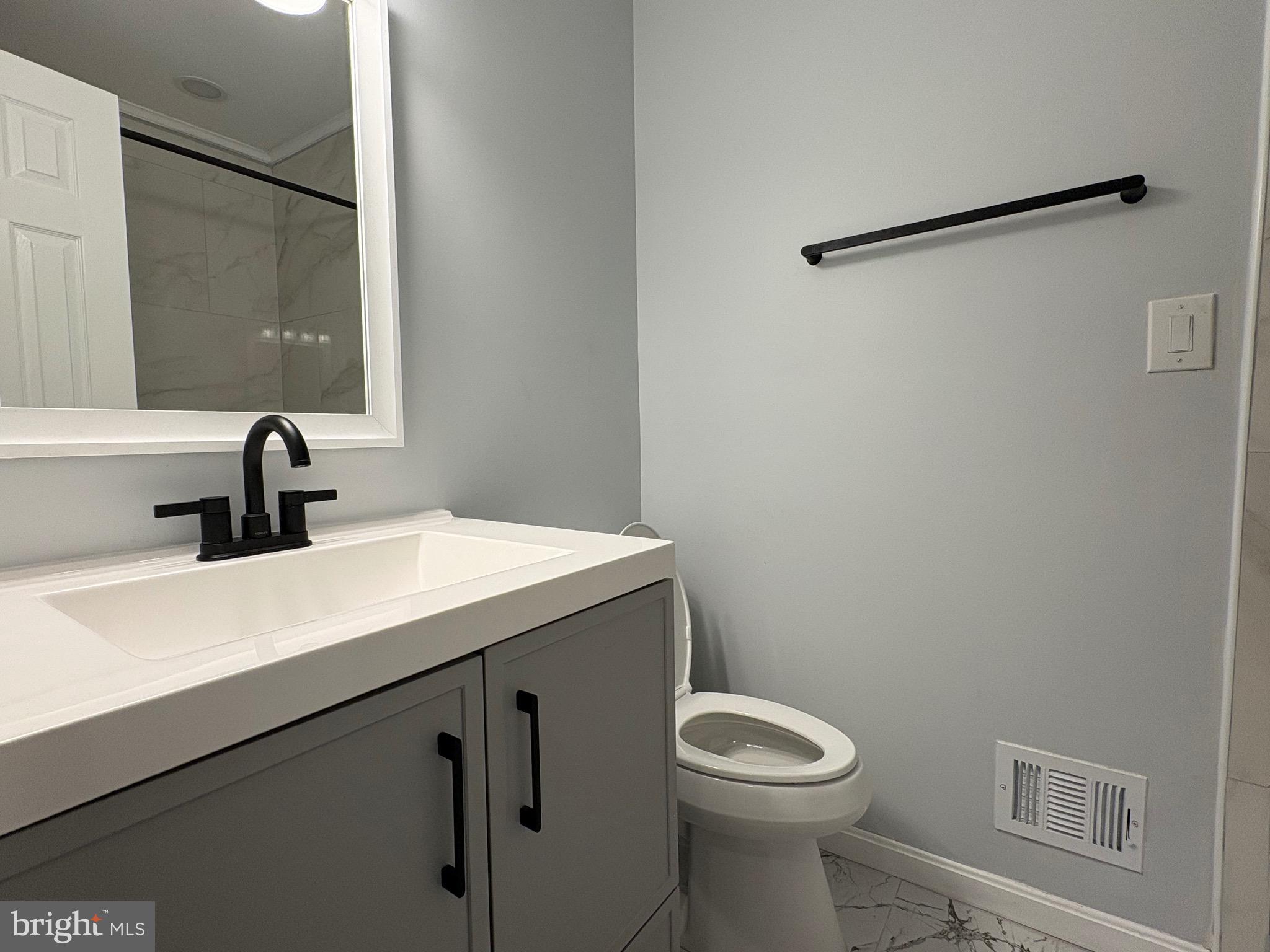 LAKE RIDGE - Residential Lease