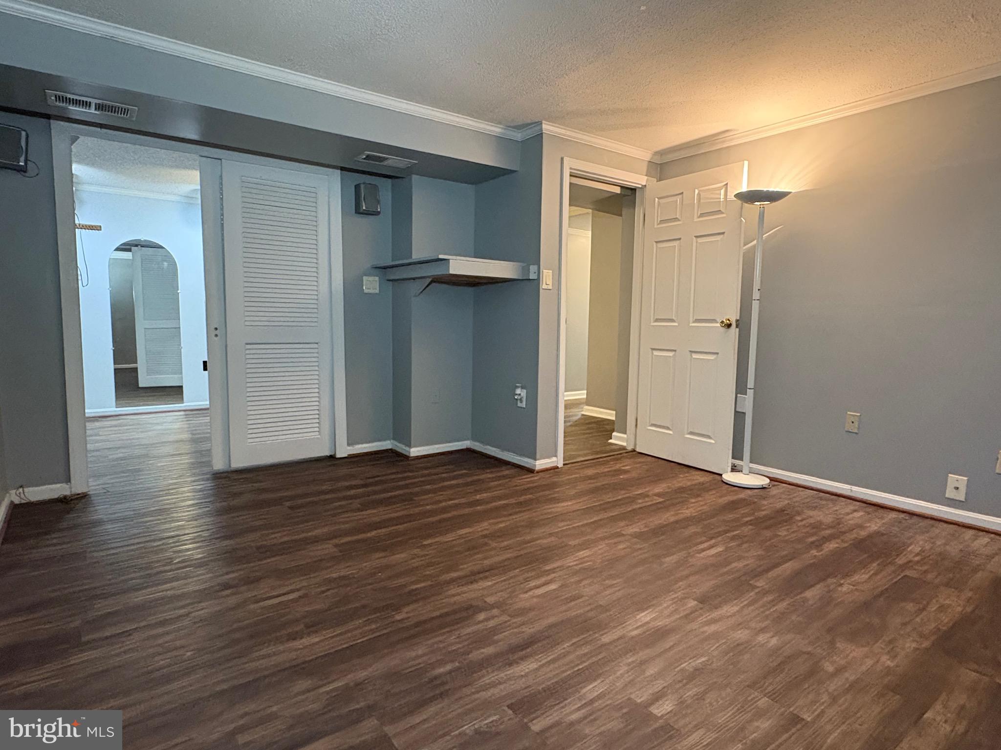 LAKE RIDGE - Residential Lease