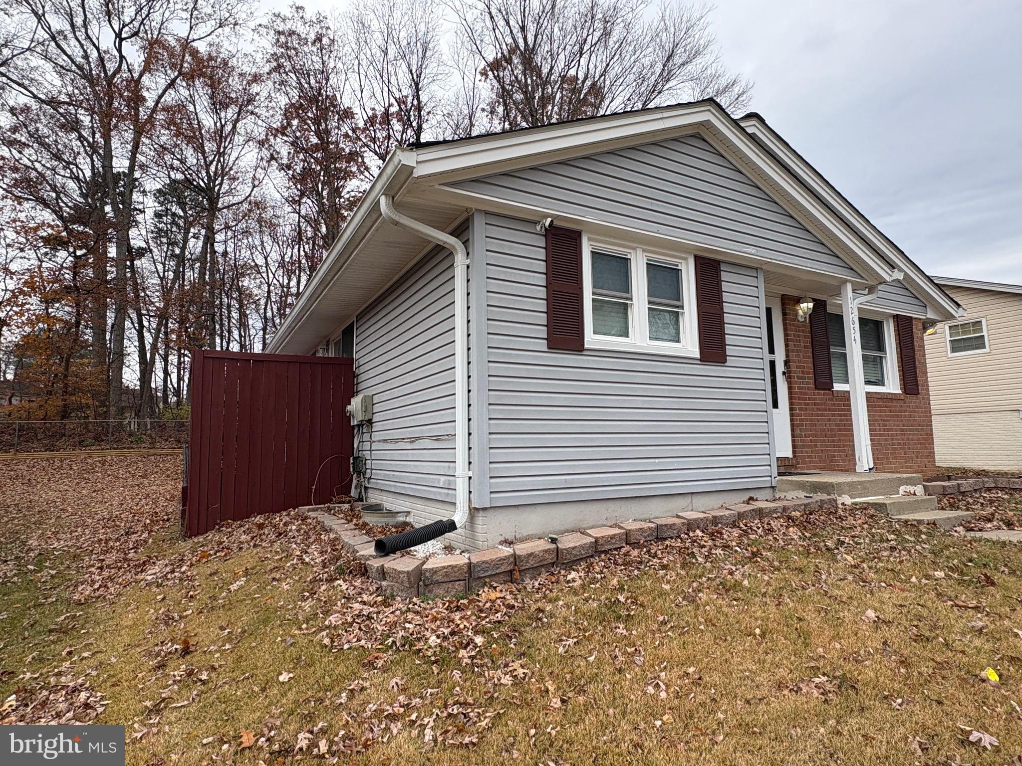 LAKE RIDGE - Residential Lease