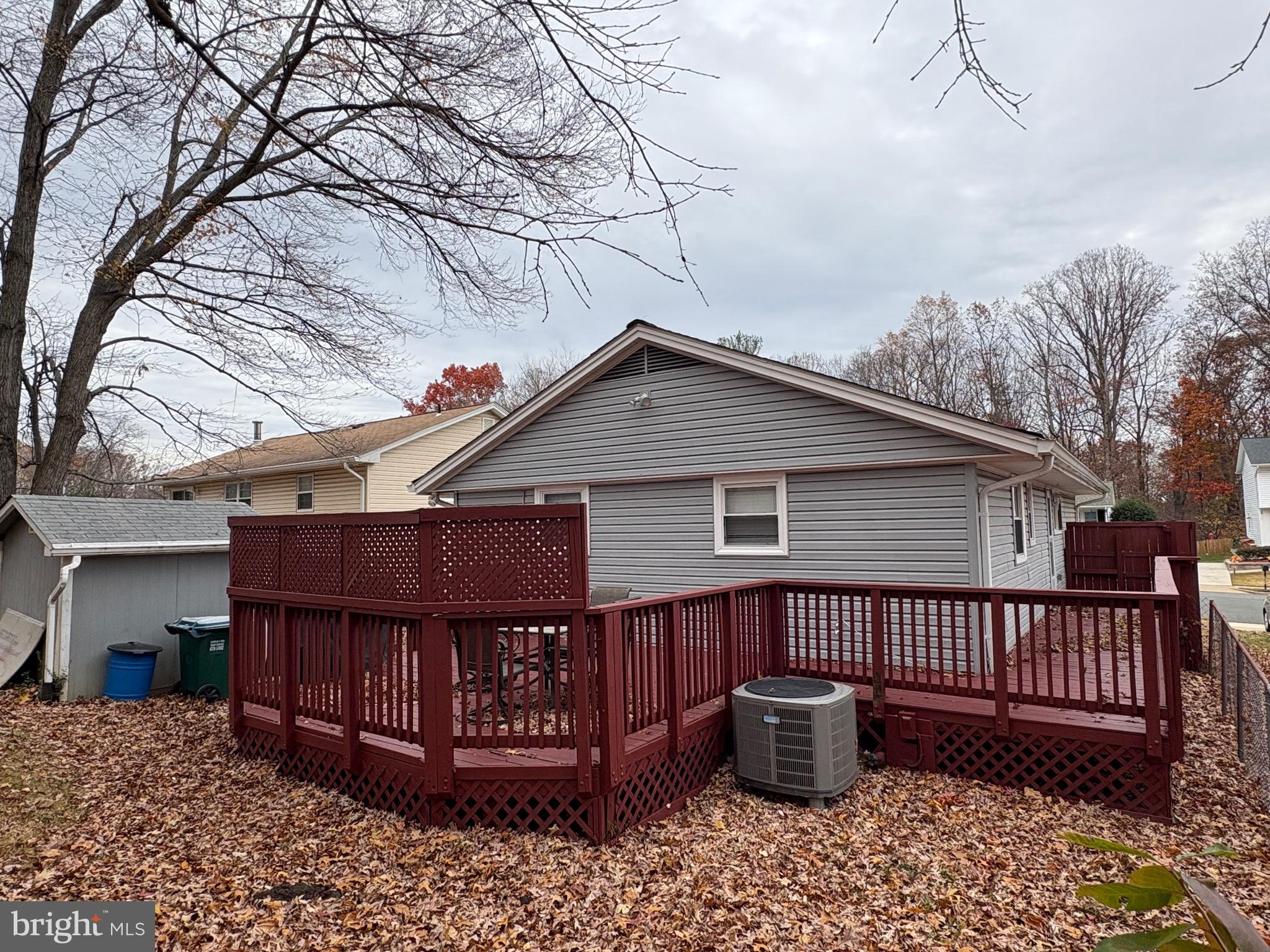 LAKE RIDGE - Residential Lease