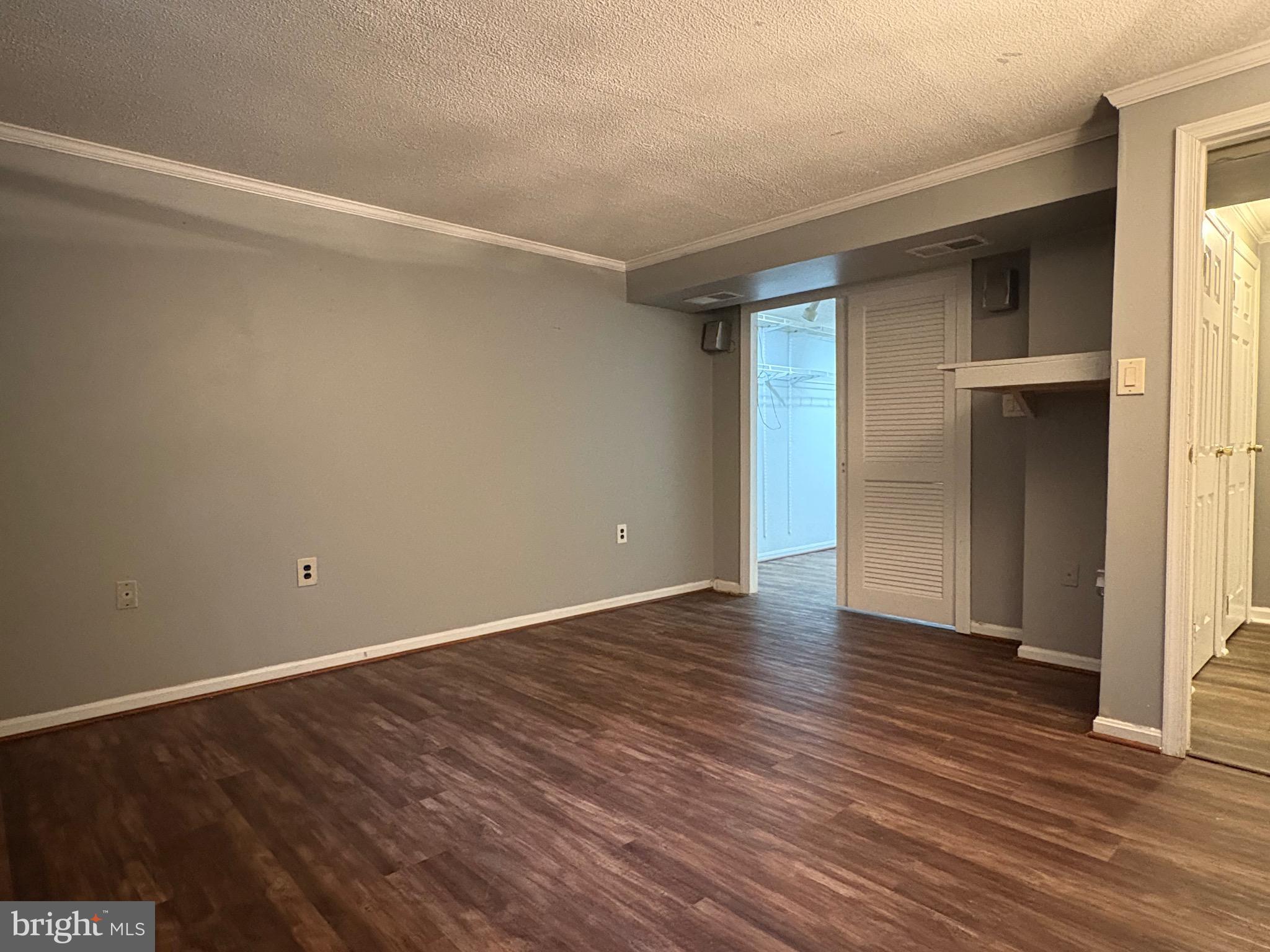 LAKE RIDGE - Residential Lease