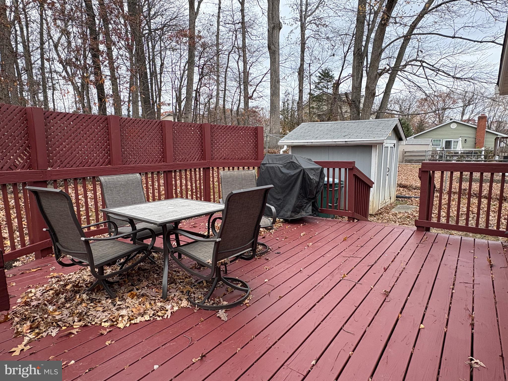 LAKE RIDGE - Residential Lease