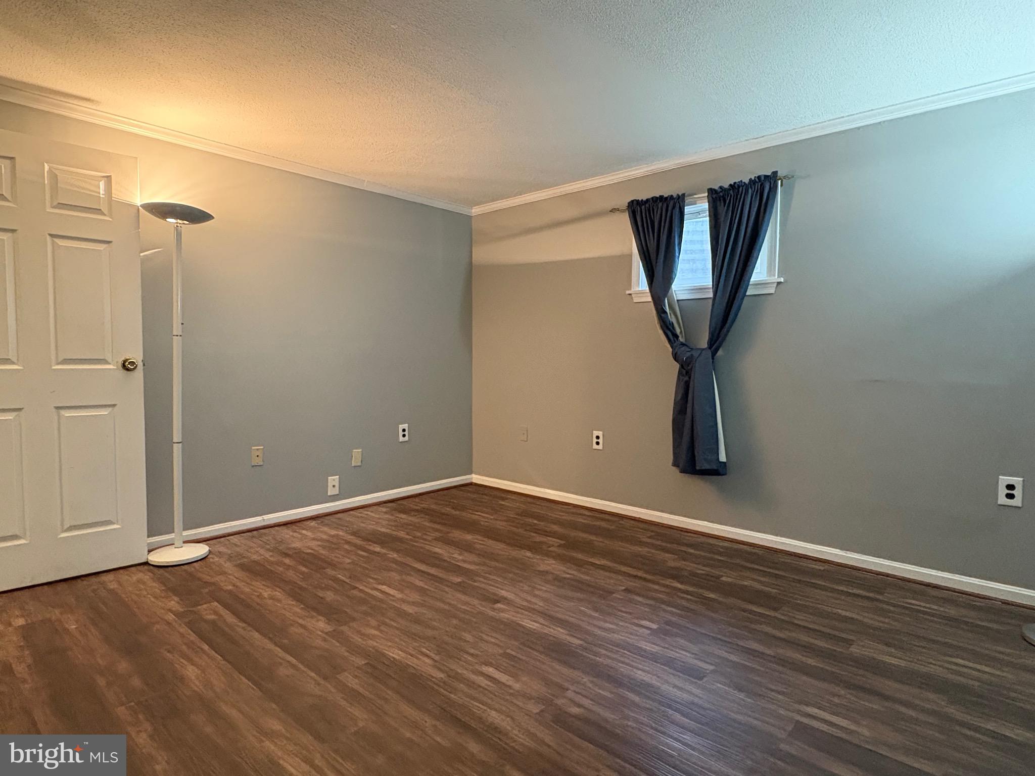 LAKE RIDGE - Residential Lease