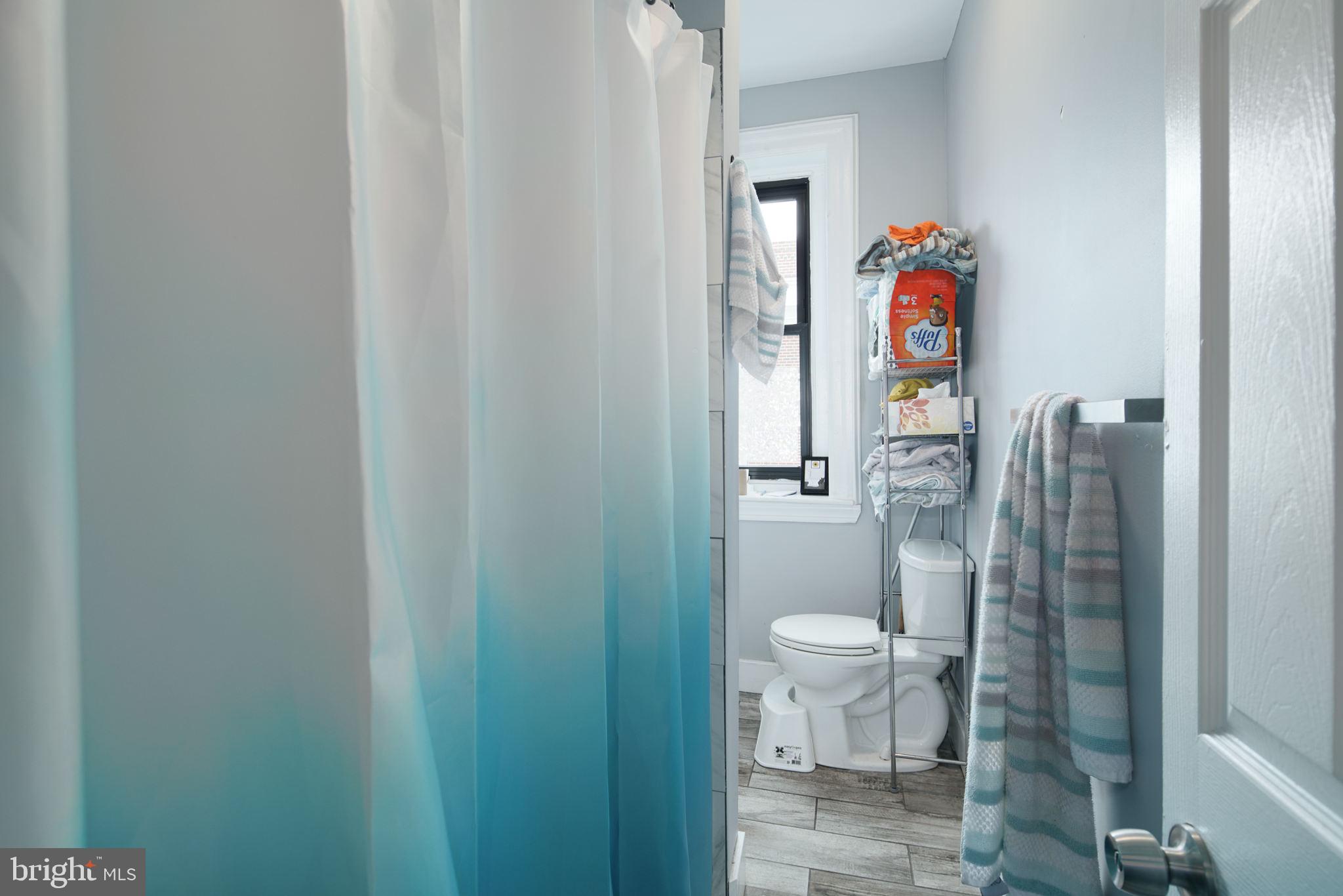 NORRIS SQUARE - Residential Income