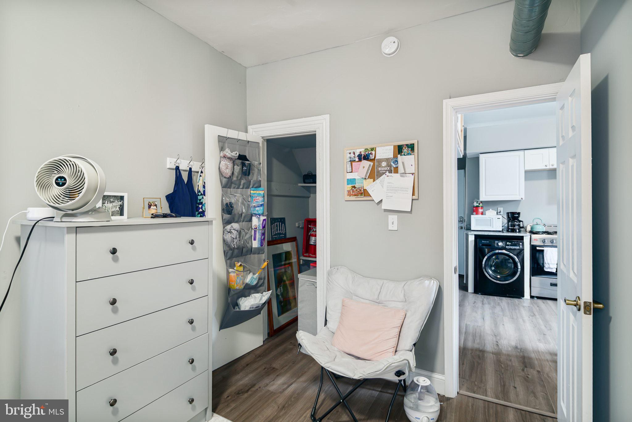 NORRIS SQUARE - Residential Income