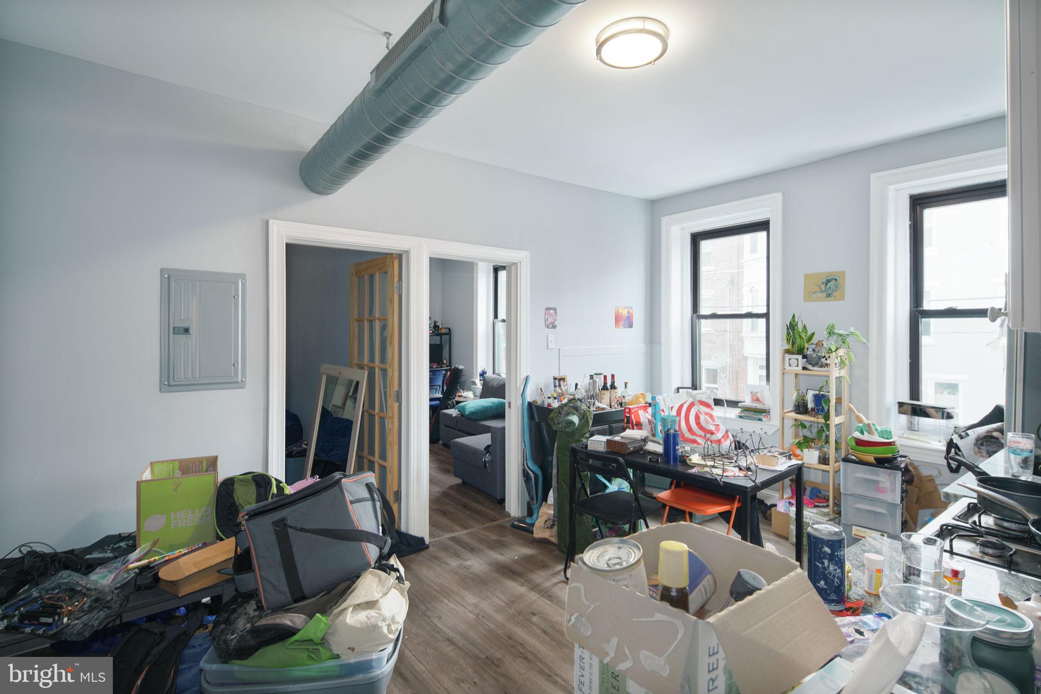 NORRIS SQUARE - Residential Income