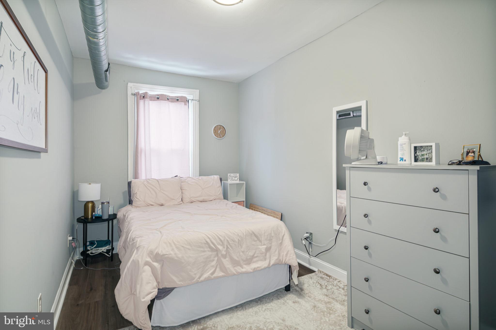 NORRIS SQUARE - Residential Income