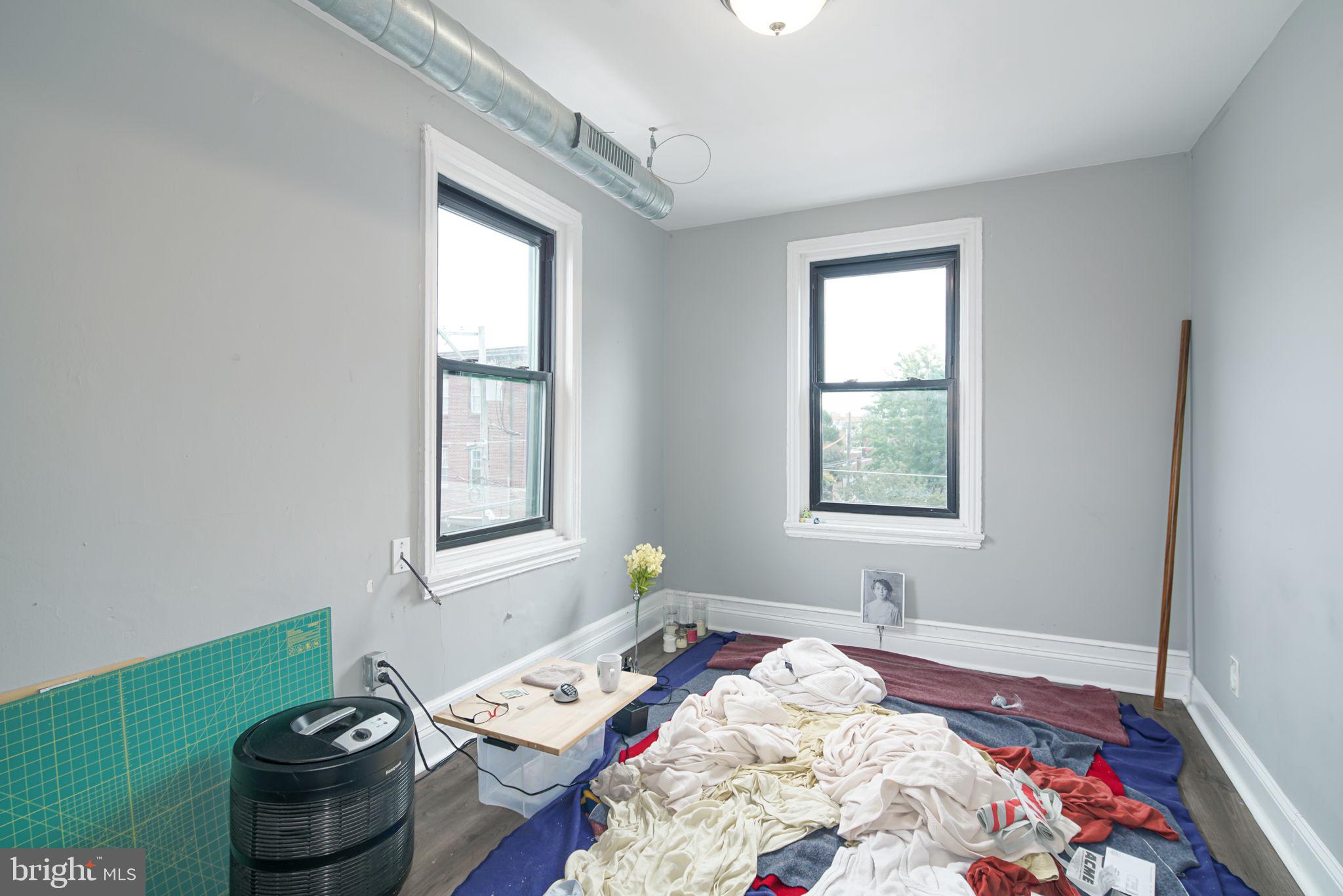 NORRIS SQUARE - Residential Income