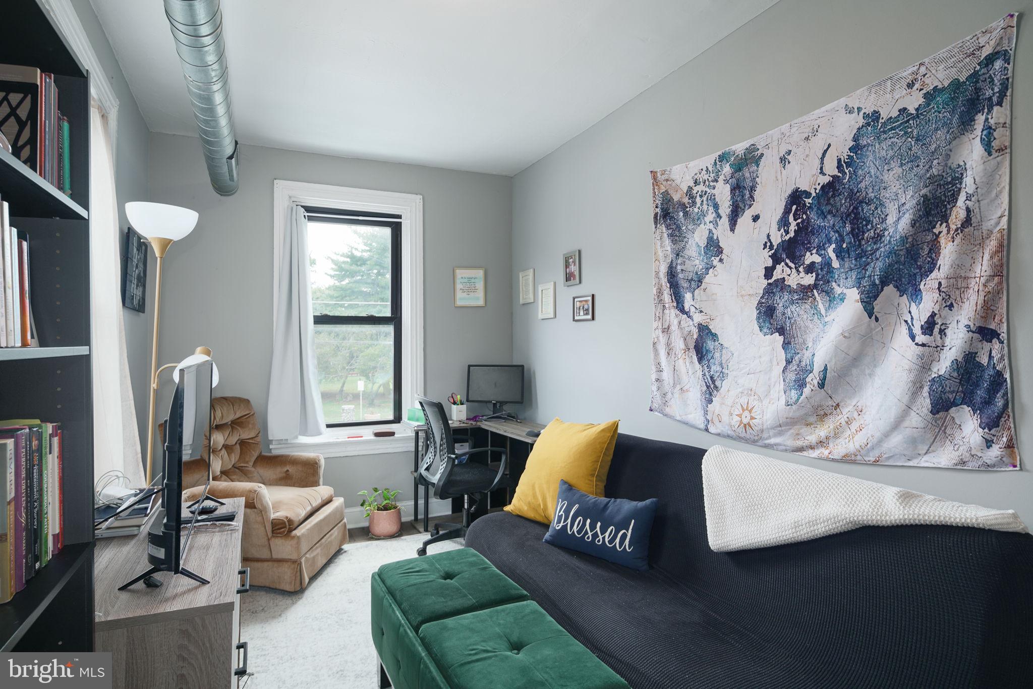 NORRIS SQUARE - Residential Income