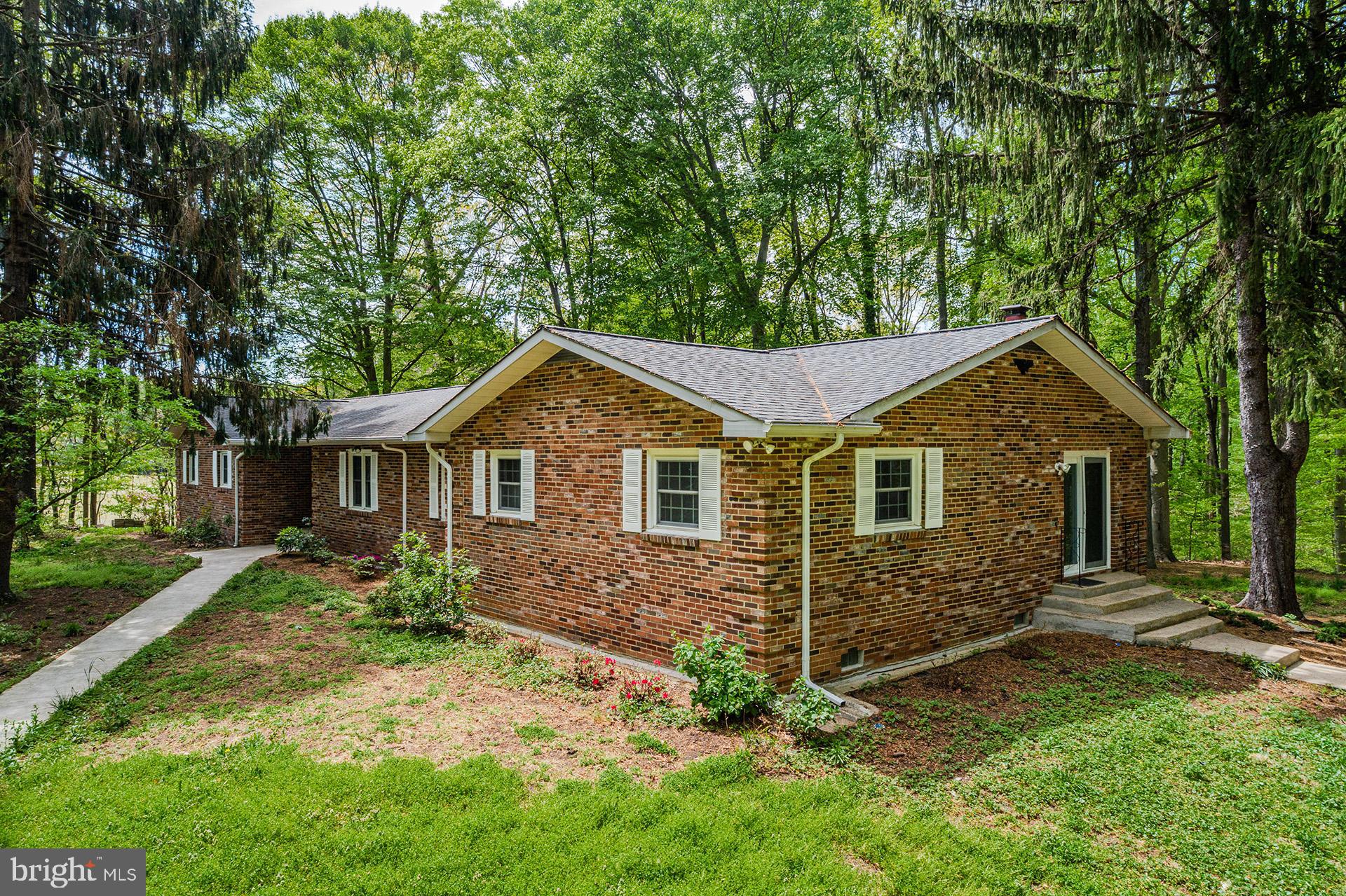 5858 BROOKS WOODS ROAD
