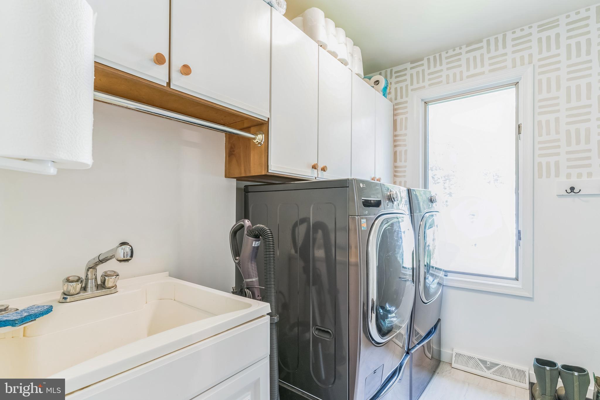 DRUM CLIFFS - Residential