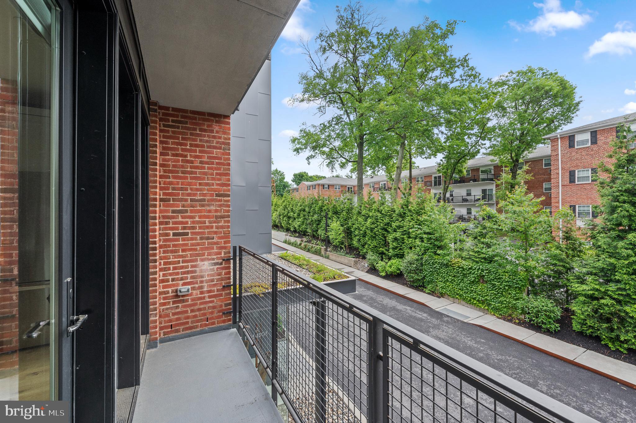 427 E LANCASTER AVENUE 1101