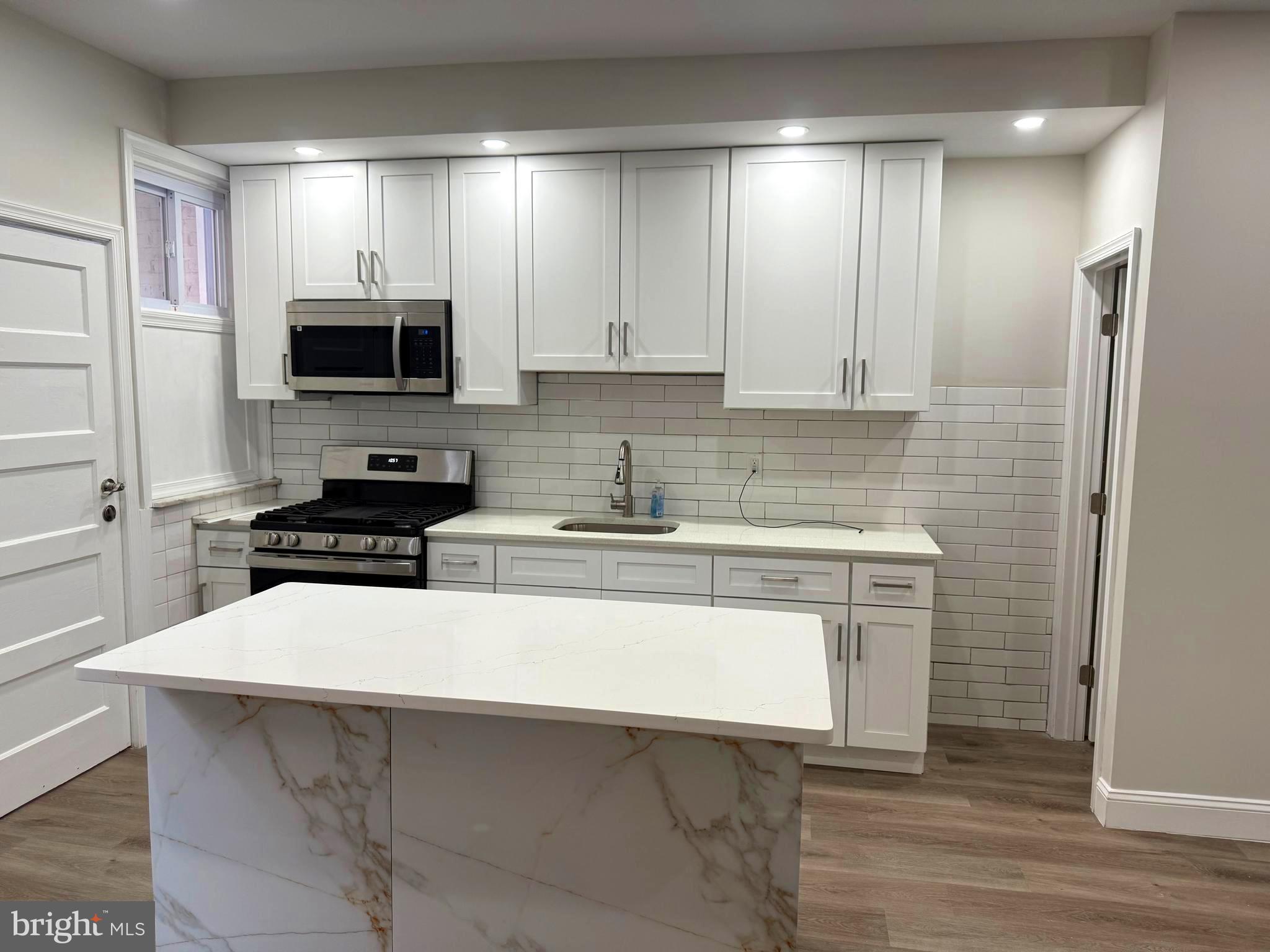 CEDAR PARK - Residential