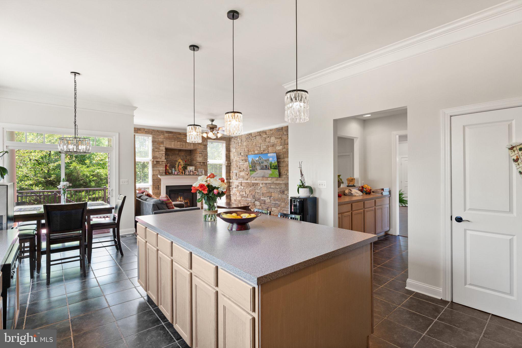 VICTORY LAKES - Residential