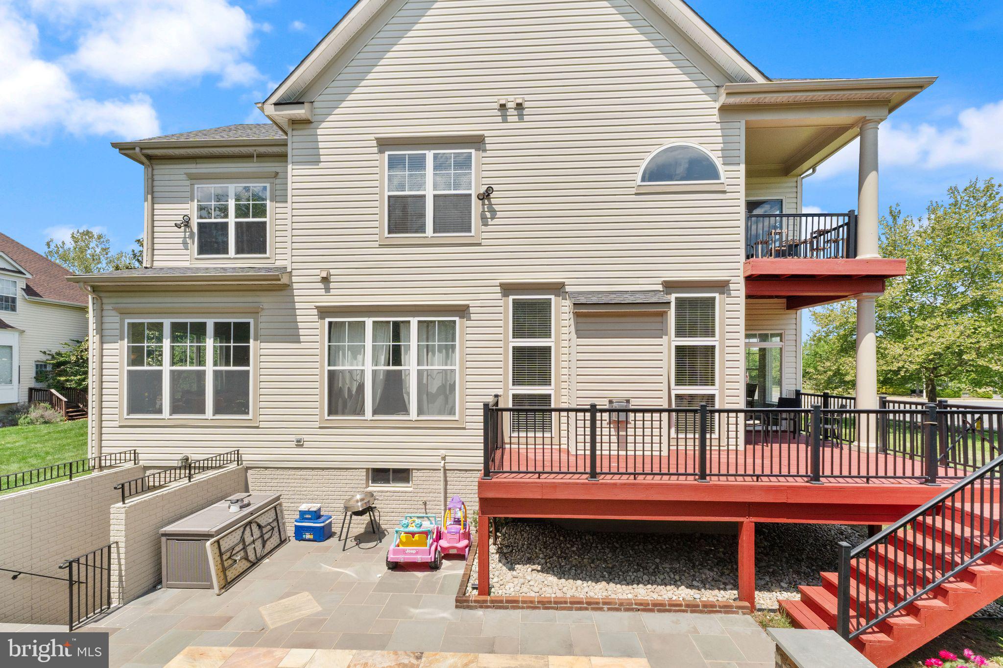 VICTORY LAKES - Residential