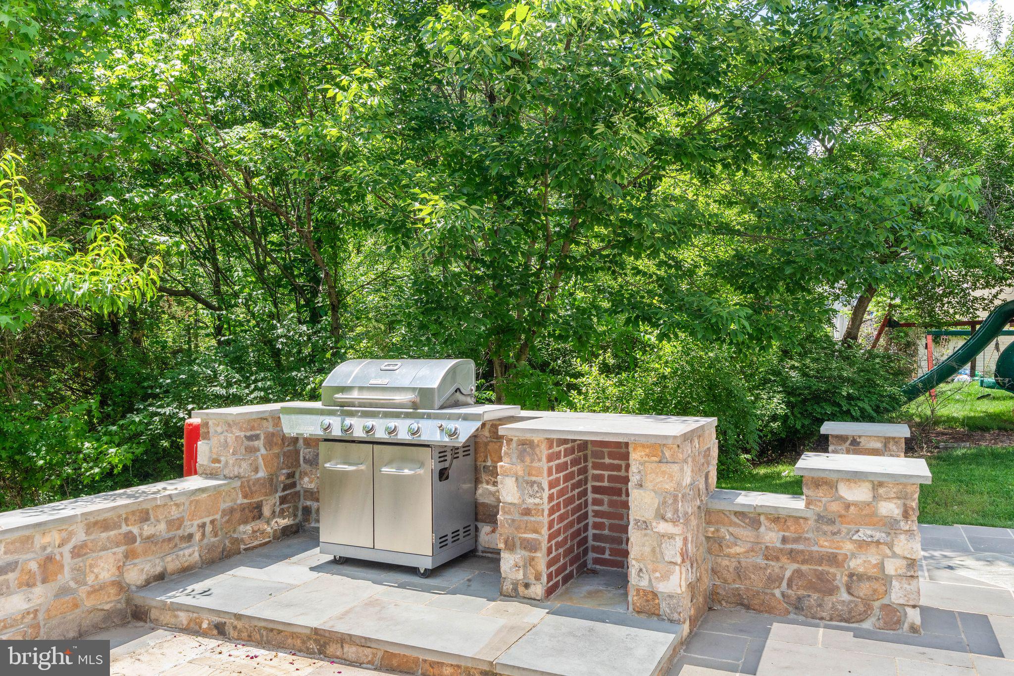 VICTORY LAKES - Residential