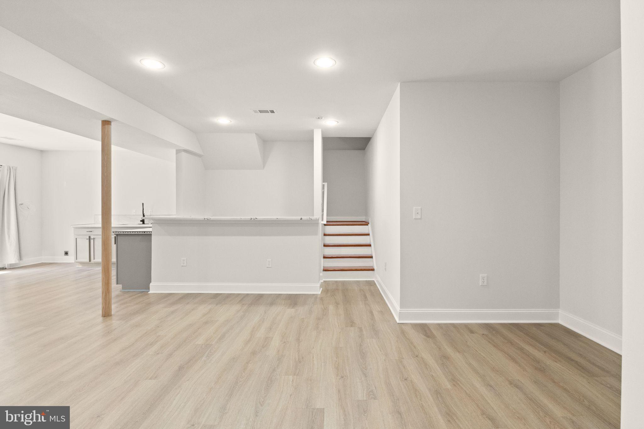 VICTORY LAKES - Residential