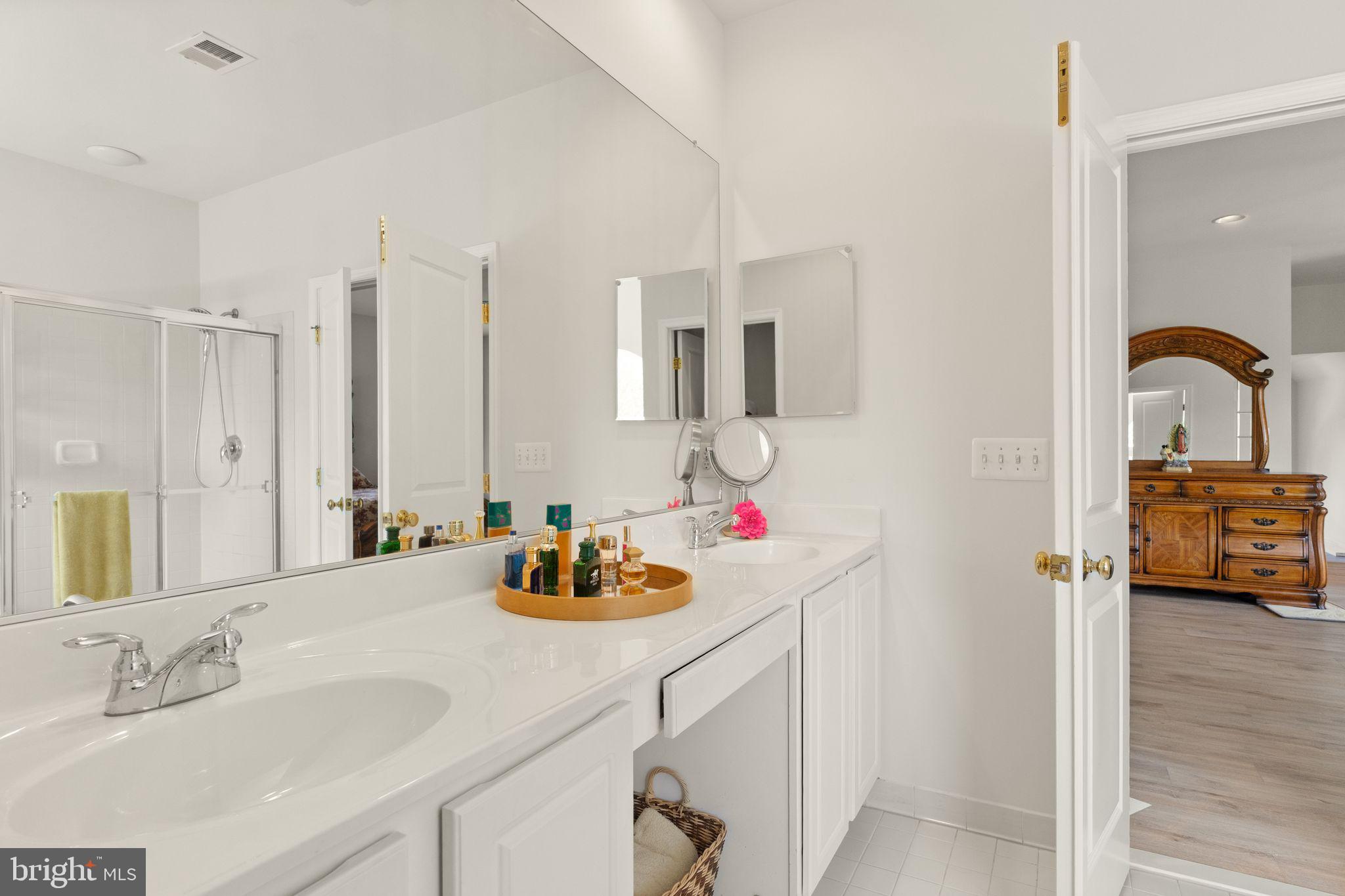 VICTORY LAKES - Residential
