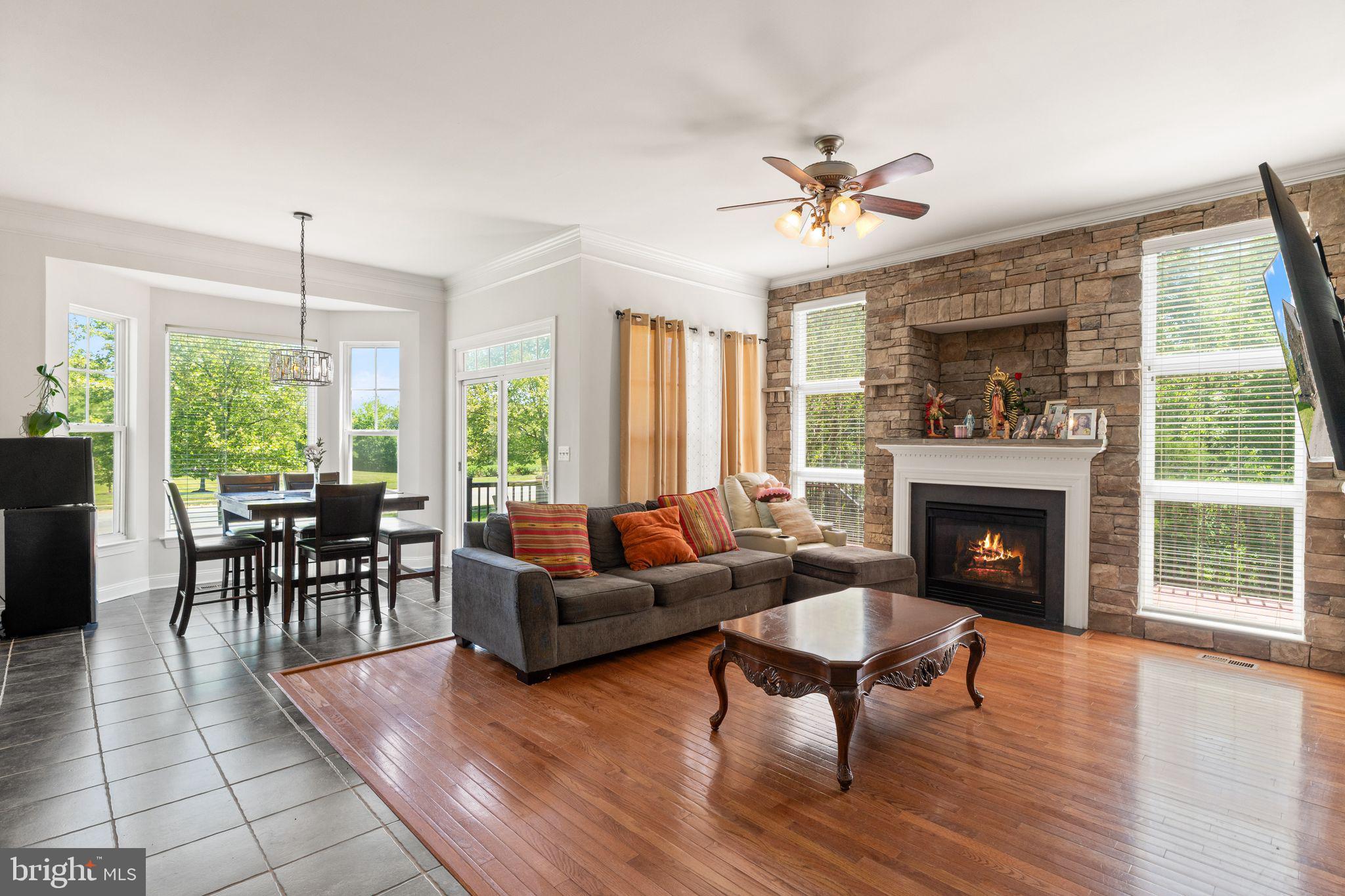 VICTORY LAKES - Residential
