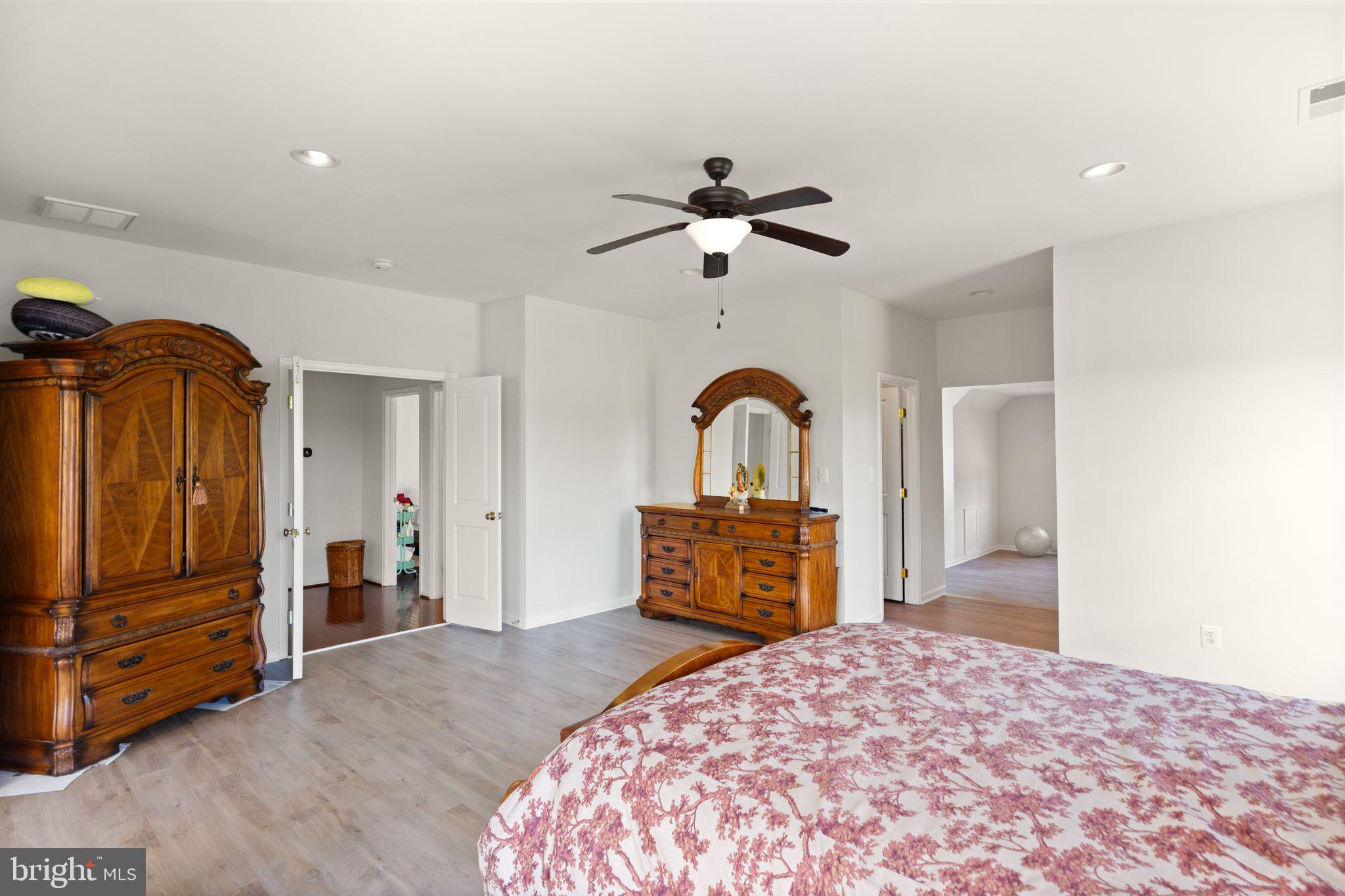 VICTORY LAKES - Residential