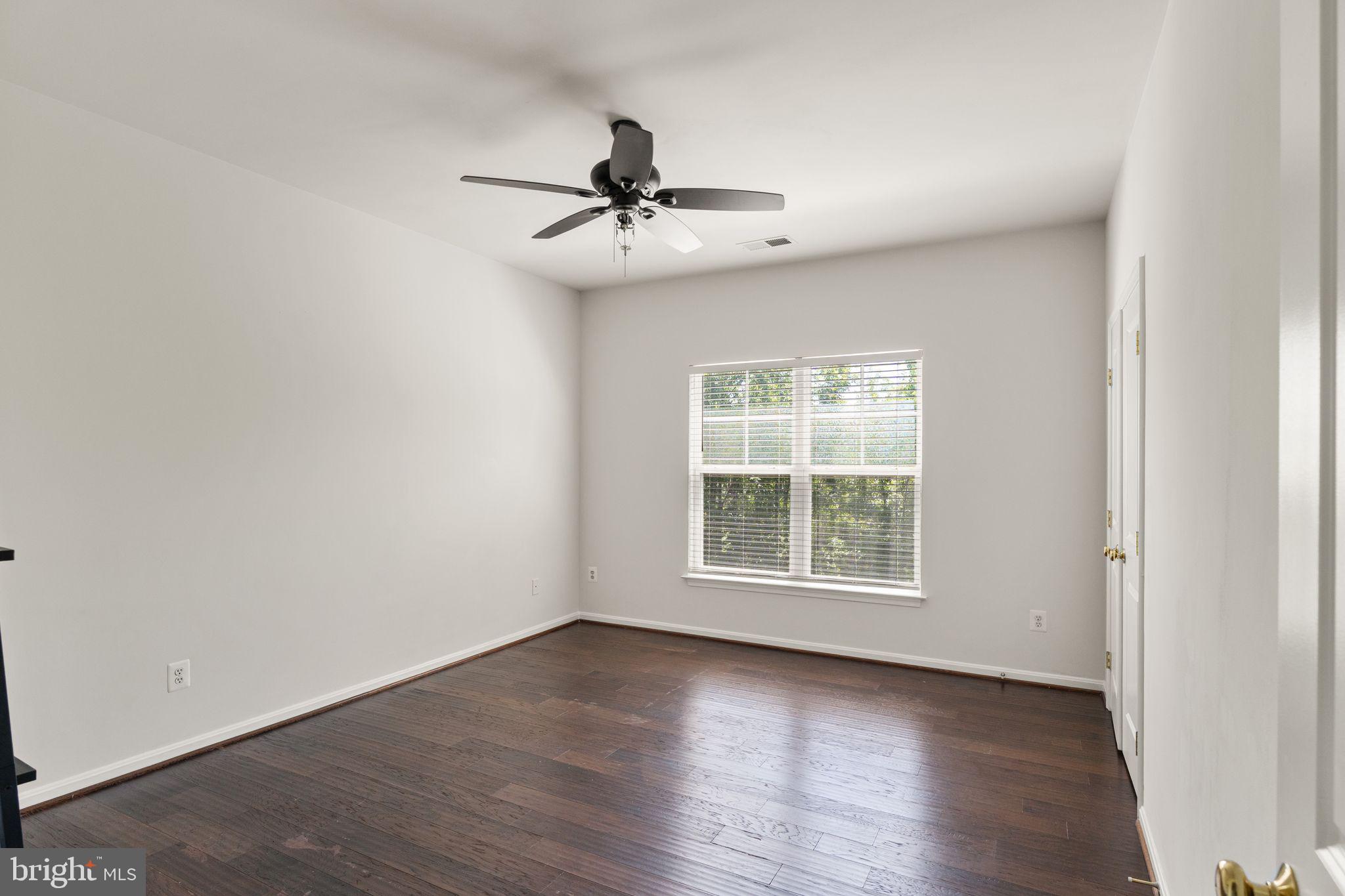 VICTORY LAKES - Residential