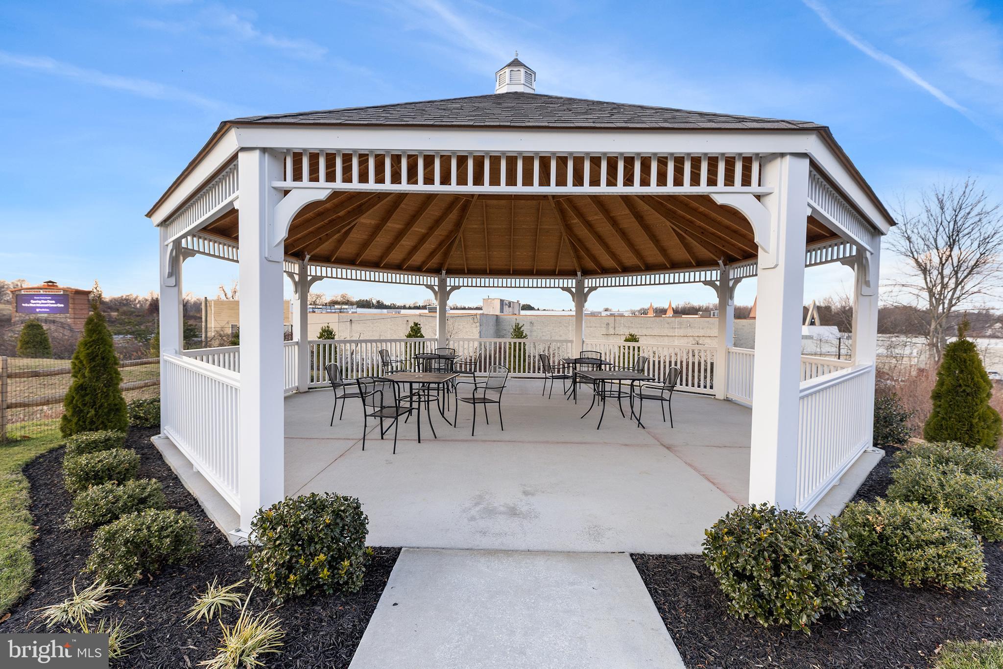 SPRING LAKE - Residential