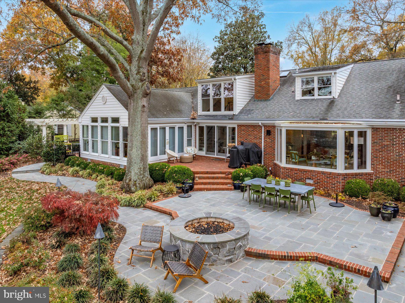 TONY TANK - Residential