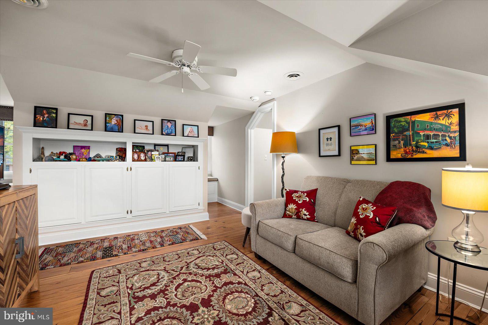 TONY TANK - Residential