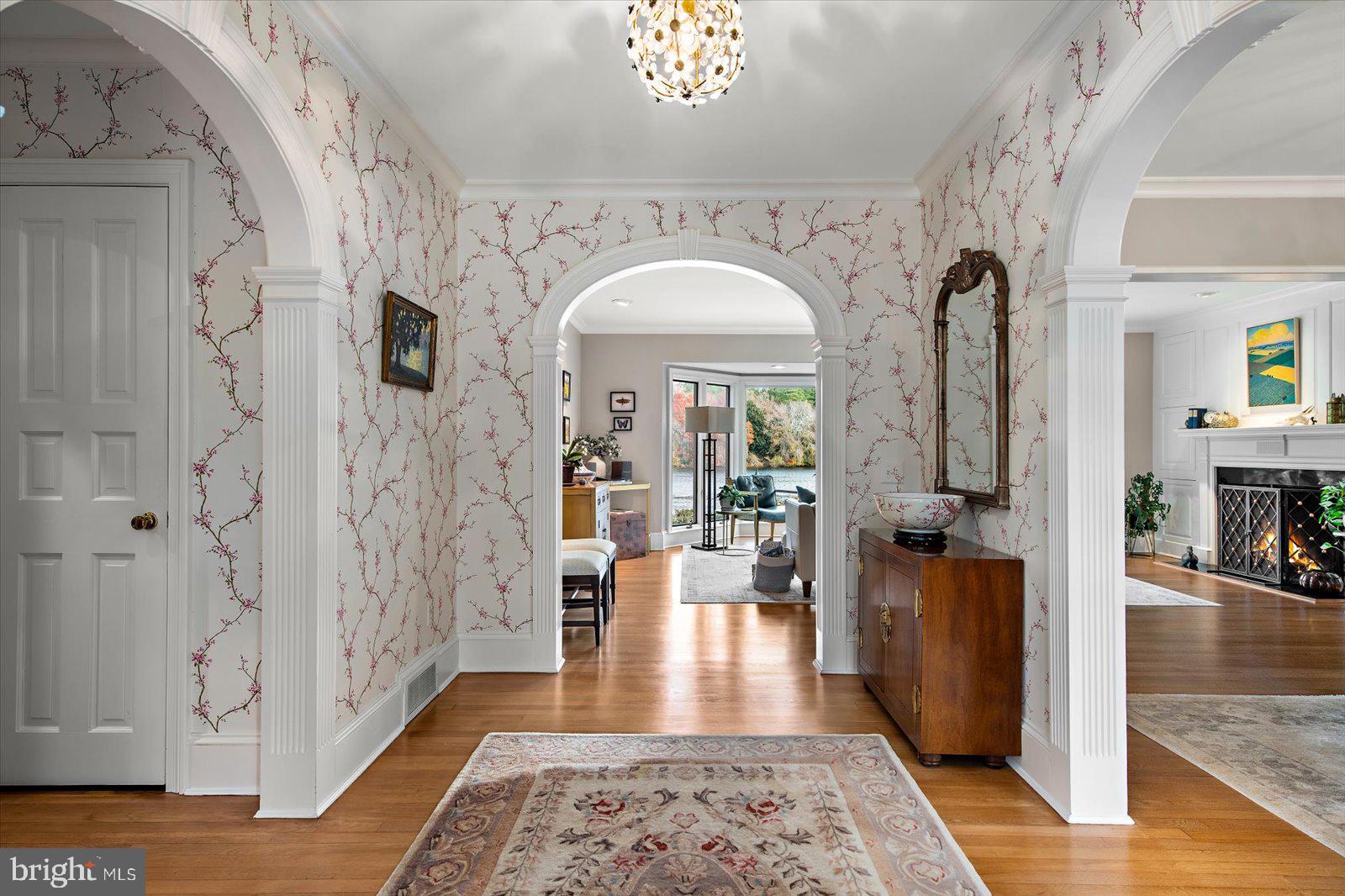 TONY TANK - Residential