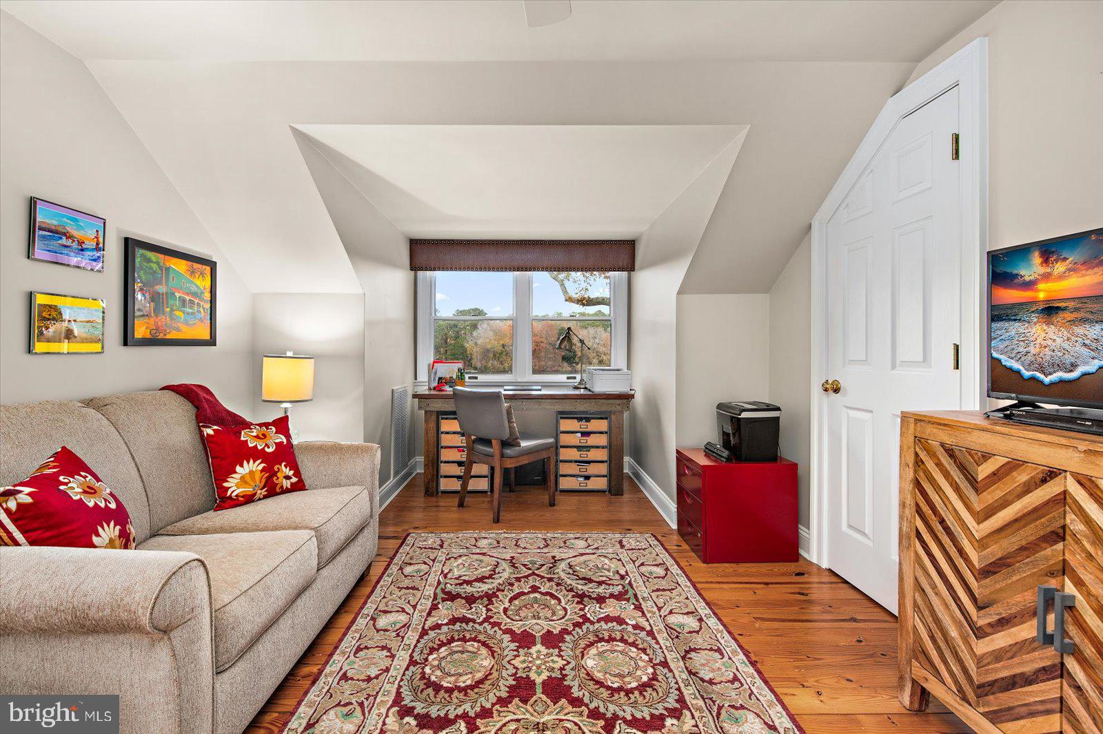 TONY TANK - Residential