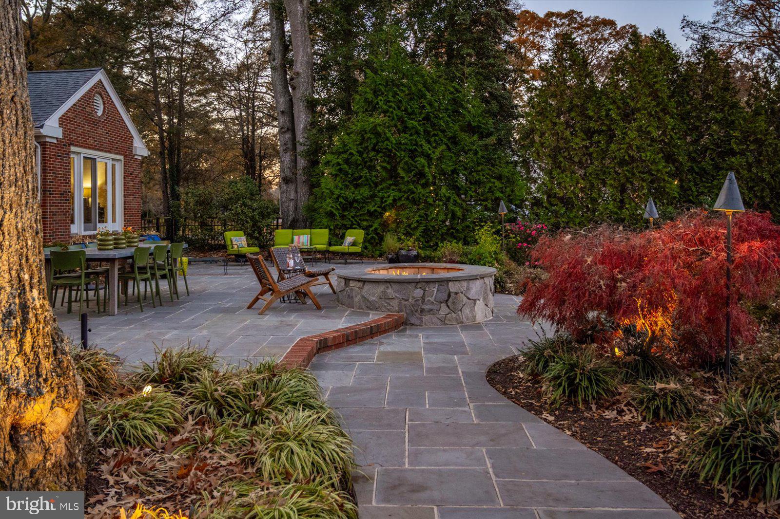 TONY TANK - Residential